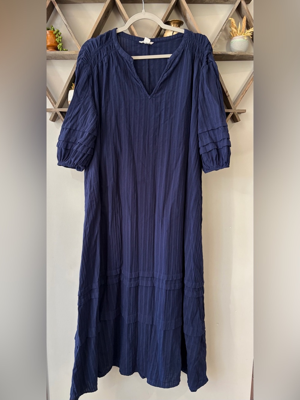 Caslon navy textured pinstripe v-neck tiered maxi dress. Size medium.